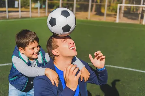 Celebrando el Día del Padre futbolista